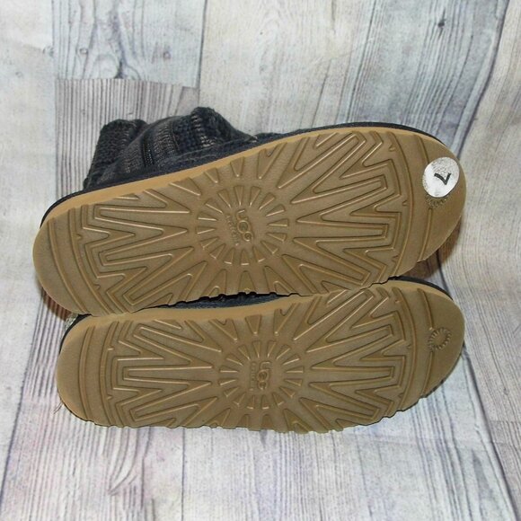 UGG Classic Knit Patchwork Black Tall Side Zip Boots Womens Size 7 - Picture 2 of 8